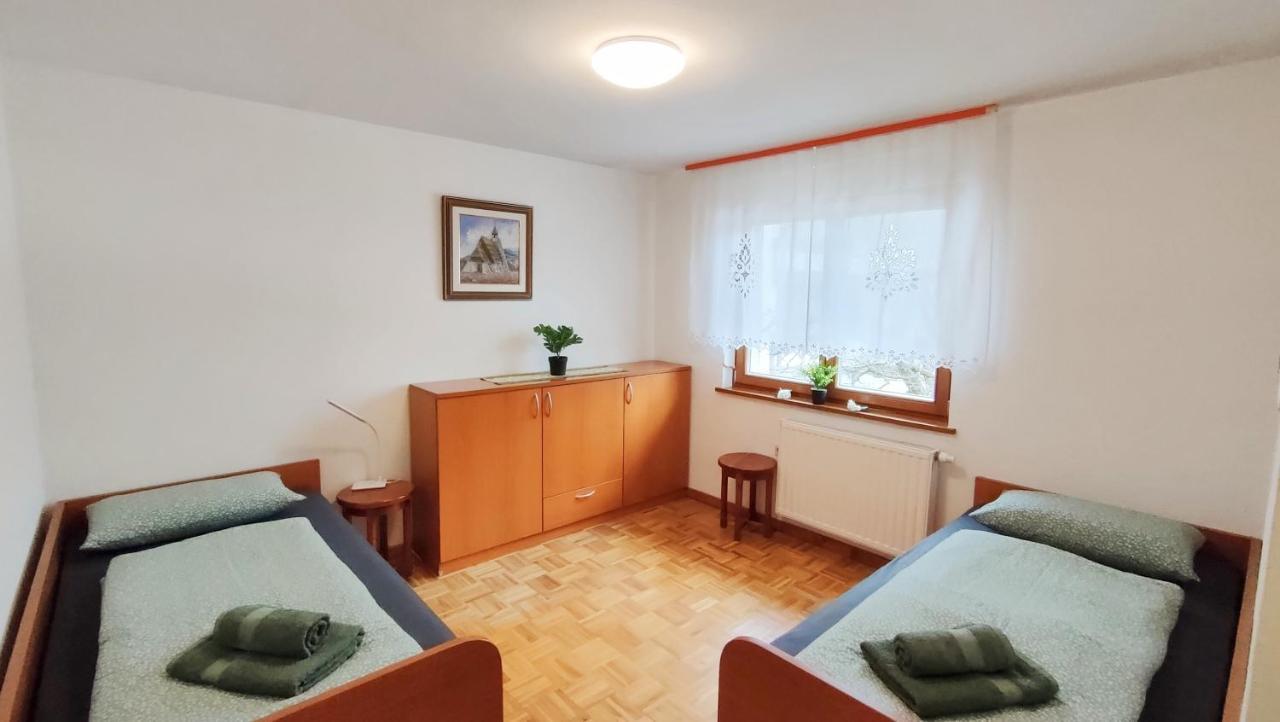 Apartmaji Dora Mojstrana Zewnętrze zdjęcie