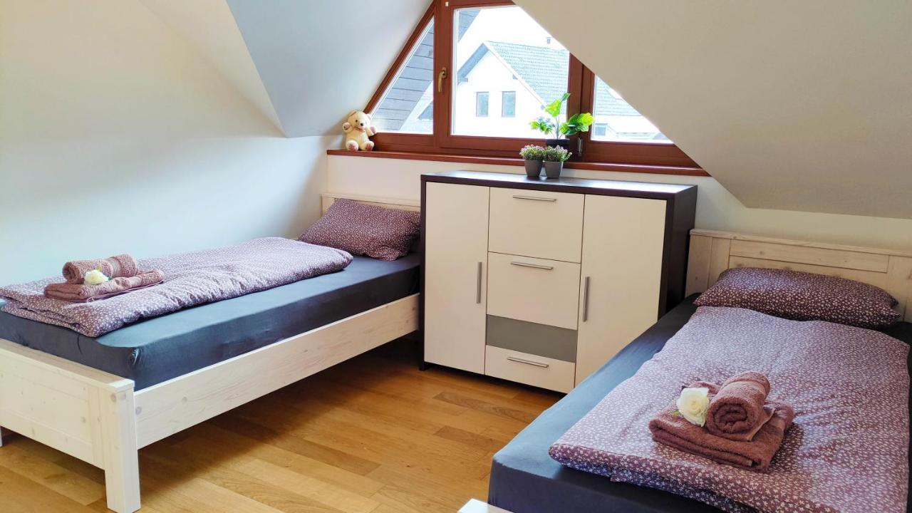 Apartmaji Dora Mojstrana Zewnętrze zdjęcie