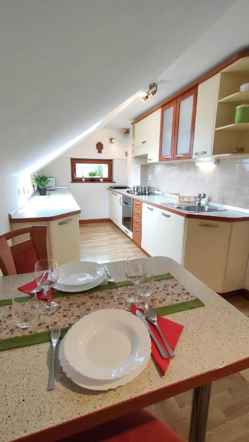 Apartmaji Dora Mojstrana Zewnętrze zdjęcie